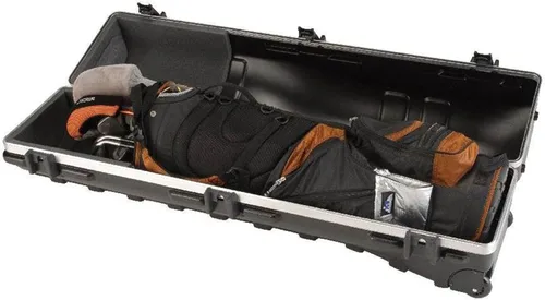Vista 6 de SKB Staff ATA Hard Shell Plastic Golf Travel Case for Cart Bags
