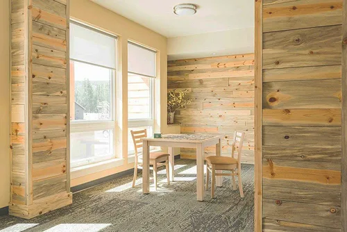 Vista 4 de PRO FLEX Decor - Base de pared de vinilo gris, 6 pulgadas x 40 pies, moldura de base de pared con adhesivo superfuerte para despegar y pegar, base