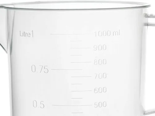 Vista 2 de EISCO Jarra de plástico, 33.8 fl oz (1L) - Forma corta, diseño europeo - Graduaciones moldeadas - Polipropileno resistente a químicos y autoclavable
