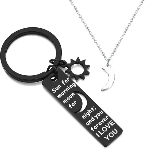 UNGENT THEM Sun and Moon Matching Couple Keychain and Necklace Set - Valentine's Day Birthday Couples Gifts for Boyfriend Girlfriend Wife Husband