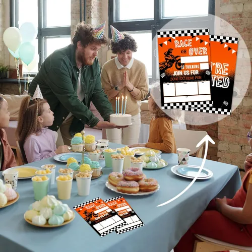 Vista 4 de Tarjetas de invitaciones de cumpleaños de motocross con sobres (20 unidades), suministros de fiesta de cumpleaños de motocross, invitaciones