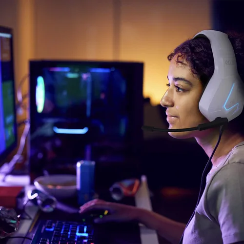 Vista 6 de Orzly Auriculares para juegos blanco para consolas de PC y juegos PS5 PS4 Xbox Series X S Xbox ONE Nintendo Switch y Google Stadia sonido estéreo