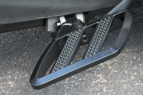 Vista 6 de Show Chrome Tablas de suelo de conductor de combate para Can-Am Ryker aluminio negro ajustable extendido estribos más anchos reposapiés 600, 900