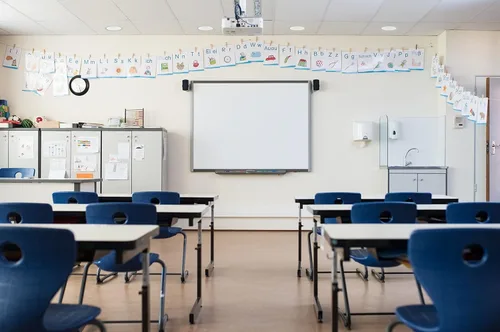 Vista 10 de Lithonia Lighting Luz descendente LED comercial LBR de 4 pulgadas, retrofit redonda serie LED Downlight con salida de lúmenes ajustable, temperatura