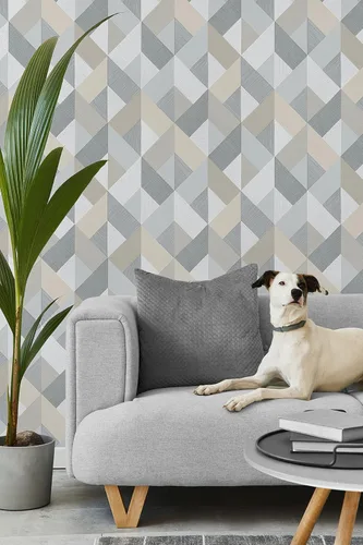 Vista 2 de NextWall Stacy Garcia Home Marquetry - Papel tapiz geométrico para despegar y pegar (piedra cálida)