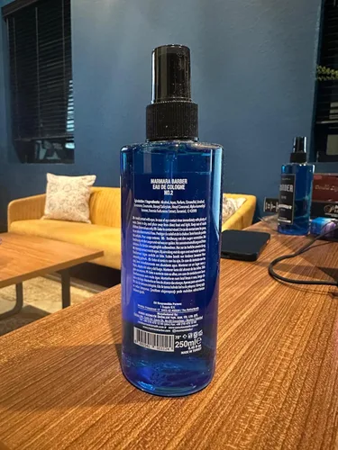 Vista 5 de Marmara Barber Cologne - La mejor opción de peluqueros modernos y abanicos de afeitado tradicionales, tamaño de viaje (1.7 fl oz, número 1)