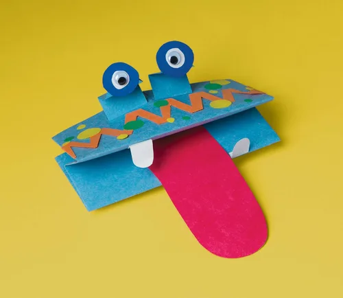 Vista 4 de Prang (Formerly SunWorks) Papel de construcción, blanco brillante, 12 x 18 pulgadas, 100 hojas y papel de construcción Prang (Formerly SunWorks)