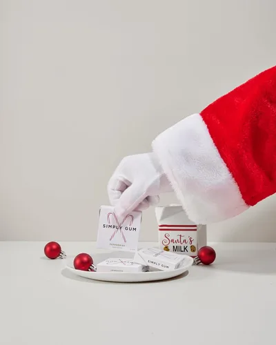 Vista 5 de SIMPLY Gum Peppermint, chicle natural sin plástico, caja Candy Cane paquete de 6 (90 piezas) Vegano, Kosher, sin OGM, sin aspartamo y sin sorbitol