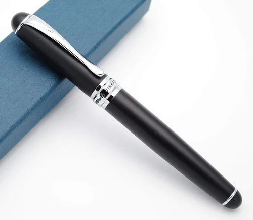 Pluma estilográfica JINHAO X750 de punta M (Negro con acabado mate)