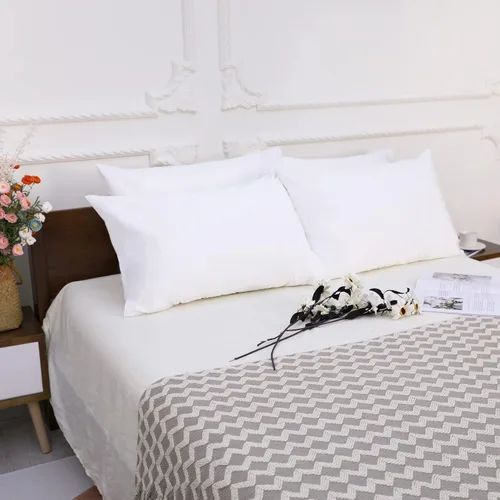 Vista 9 de NTBAY Paquete de 4 protectores de almohada impermeables con cremallera estándar, protectores de almohada con cierre silencioso supersuaves, fundas