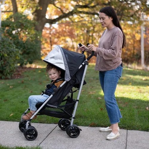 Vista 7 de Summer Infant 3Dlite ST Convenience Cochecito, negro y gris, cochecito ligero con marco de acero, área de asiento grande, reclinable multiposición