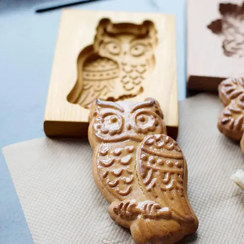 Vista 5 de Molde de Galletas de Madera Tallada con Pájaro - Cortador de Galletas de Jengibre DIY con Prensa de Relieve