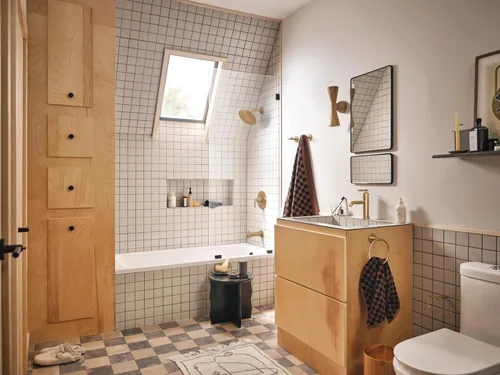 Vista 4 de Moen Gibson 6145BZG - Grifo de lavabo de baño moderno de un solo orificio dorado bronce con placa opcional, 6145BZG