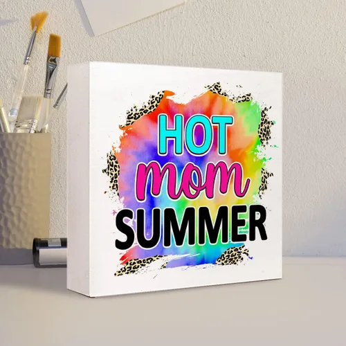 Vista 5 de Letrero de madera de verano con texto en inglés "Hot Mom", diseño rústico de leopardo de verano, decoración de escritorio para casa costera, playa