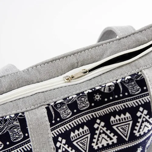 Vista 3 de TOPASION Bolsa de lona con inicial con bolsillo interior con cremallera, bolsa de hombro reutilizable, bolsa de playa, bolsa de compras para mujer