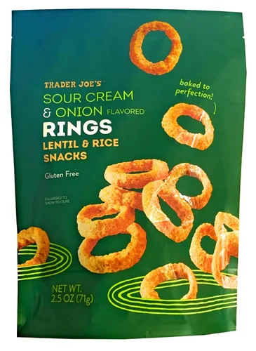 Trader Joe's - Anillos con sabor a crema agria y cebolla, aperitivos de lentejas y arroz, sin gluten, 2.5 onzas (2.50 oz)