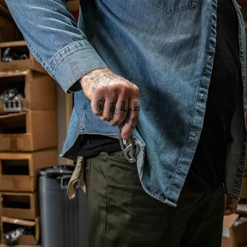 Vista 4 de Gerber Gear Paraframe I EDC - Cuchillo de bolsillo plegable, borde fino de 3 pulgadas con bloqueo de marco de seguridad, acero inoxidable, gris