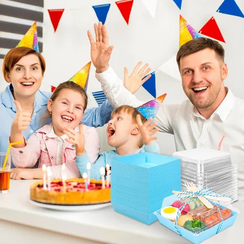 Vista 6 de Whaline Juego de 50 cajas de charcutería pequeñas azules con tapas, tenedores, cuchillos, mini caja de postre transparente de verano, recipientes