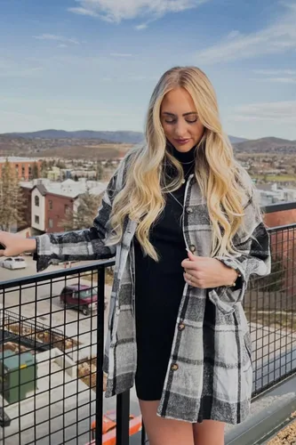 Vista 9 de PrettyGarden - Camisa de franela a cuadros, chaqueta de otoño para mujer, de manga larga, con botones, blusa de moda