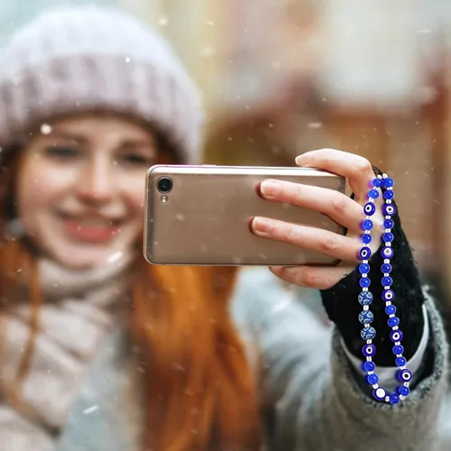 Vista 4 de TIESOME Cordón de teléfono con cuentas, correa de muñeca de mal de ojo para teléfono, correa de cadena de teléfono con piedras preciosas para mujer