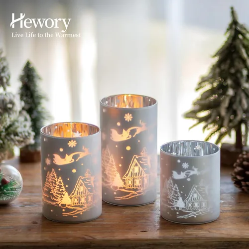 Vista 4 de Hewory Portavelas Centrales de Navidad: Decoraciones Navideñas de Casa de Nieve Plateada con Ciervo, Portavelas de Cristal Hurricane para Velas