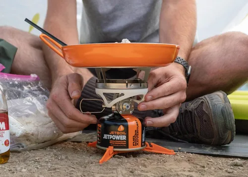 Vista 4 de Jetboil Summit Skillet Utensilios de Cocina Antiadherentes para Acampar para Estufas de Mochilero Jetboil