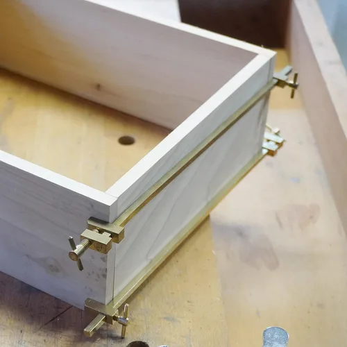 Vista 2 de KAKURI HATAGANE - Abrazaderas de barra para carpintería de 3-3/4 pulgadas, abrazaderas de madera japonesas HATAGANE, juego de herramientas de 2