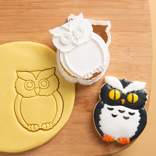 Vista 45 de Flycalf Cortadores de galletas de Halloween, formas de sombrero de bruja con sellos de émbolo, accesorios de horneado de ácido poliláctico