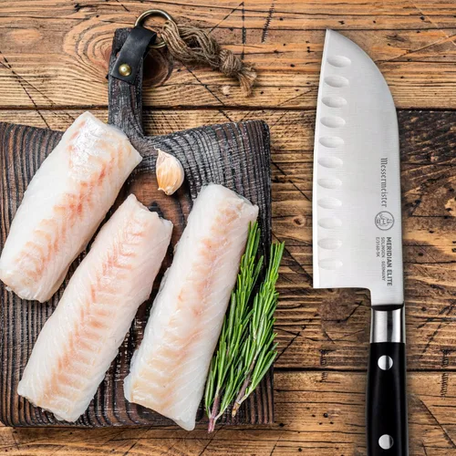 Vista 6 de Messermeister Meridian Elite - Cuchillo Santoku Kullenschliff de 5 pulgadas, cuchillo de chef japonés, hoja de aleación de acero alemán, resistente