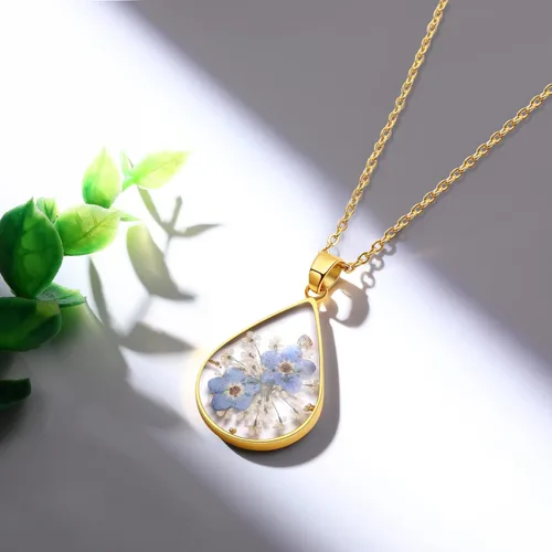 Vista 2 de Forget-Me-Not and Queen Anne's Lace Pressed Wildflower Necklace Gold Pressed Flower Necklace Personalized Handmade Necklaces