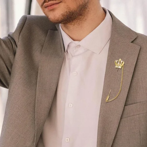 Vista 4 de RechicGu Royal Queen Corona Tiara Cross Faux Pearl Solapa Stick Pin Tie Hat Bufanda Insignia Broche