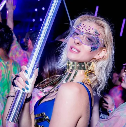 Vista 5 de Herinos Gafas LED iluminadas, gafas Cyberpunk multicolor neón para bar, fiesta de Halloween, cosplay, club