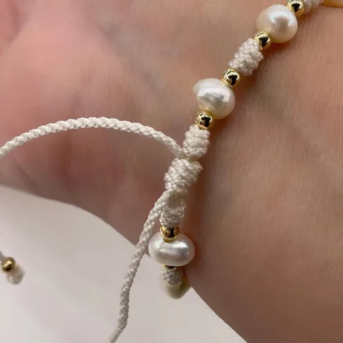 Vista 8 de Medalla colgante de arcángel de San Miguel en cordón ajustable de marfil y perlas de agua dulce pulsera ajustable