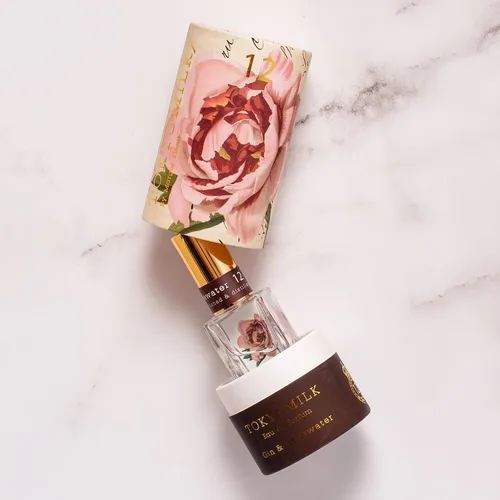 Vista 5 de TokyoMilk Eau de Parfum Un perfume decadentemente diferente, sofisticado y misterioso Cuenta con notas de fragancia brillantes emparejadas