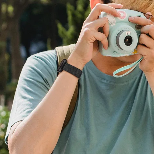 Vista 7 de Amzpas Bandas compatibles con Fitbit Versa 3/4 Fitbit Sense/Sense 2, correa magnética ajustable de acero inoxidable transpirable para Fitbit Versa