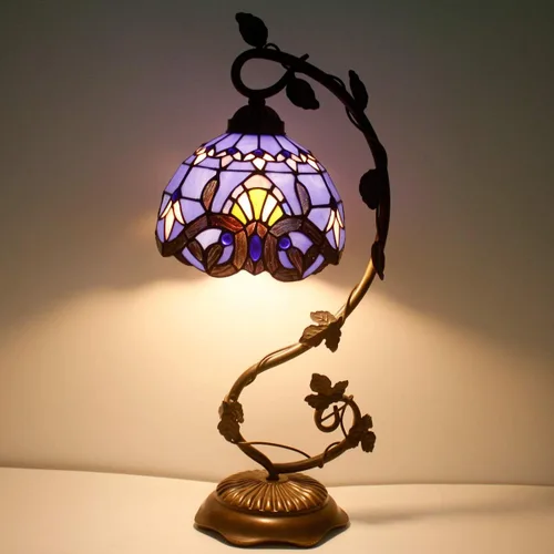 Vista 4 de WERFACTORY Tiffany - Lámpara de mesa azul y morado, estilo barroco, luz de escritorio de lectura, base de hojas de metal, 8 x 10 x 21 pulgadas