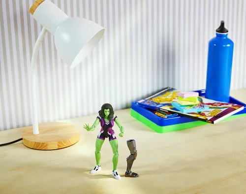Vista 2 de Marvel Legends Series Disney Plus She-Hulk MCU Series - Figura de acción coleccionable de 6 pulgadas, incluye 2 accesorios y 1 pieza Build-A-Figure