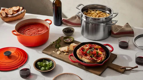 Vista 8 de Le Creuset Parrilla redonda profunda de hierro fundido esmaltado, 9.75 pulgadas, color cereza