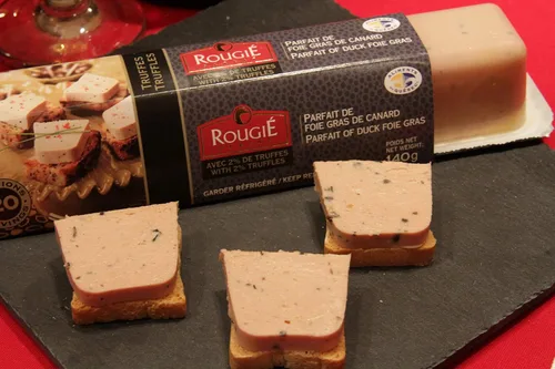 Vista 2 de Mousse Royal of Duck Foie Gras con Trufas - 4.9 oz / 104 g
