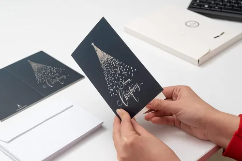 Vista 3 de CLEVER SIGNS Tarjetas de Navidad de Lámina Plateada, Paquete de 24 con Sobres, Tarjetas de Navidad en Caja, Tarjetas de Navidad a Granel, Tarjetas