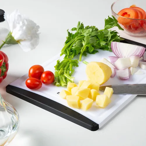 Vista 7 de Tablas de cortar extra grandes, de plástico para cocina (juego de 4) Tabla de cortar para lavavajillas con ranuras para jugos, asas de fácil agarre