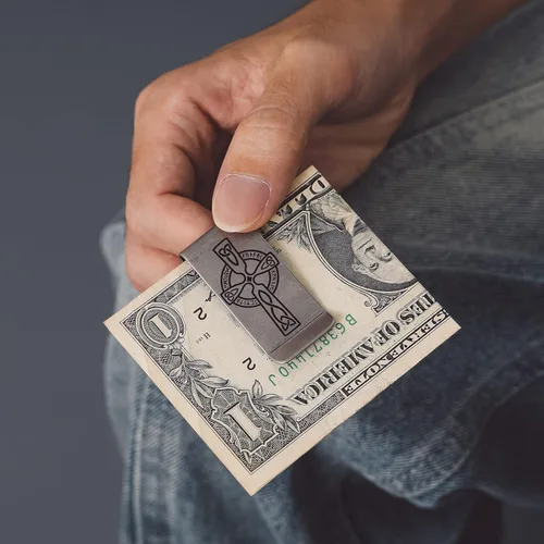 Vista 2 de Bandmax Clip para dinero para hombres, billetera delgada de acero inoxidable para tarjetas de crédito, personalizable, clips de dinero en efectivo