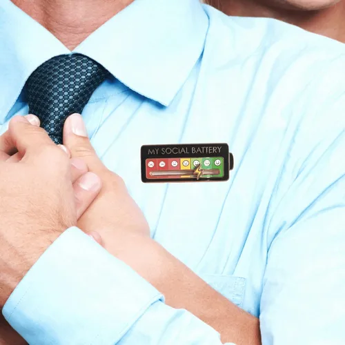 Vista 5 de Pin de batería social - My Social Battery Creative Lapel Pin, divertido esmalte emocional Pin 7 días a la semana