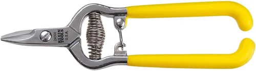 Klein Tools 24000 Tijeras, fabricadas en Estados Unidos, corte de corte de alto apalancamiento, cordón de Kevlar, tela y alambre, con hoja dentada,