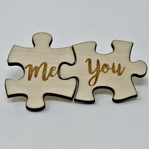 Vista 3 de You and Me Puzzle Piece 2 Pin Set Lindo rompecabezas hecho a mano, regalo para el día de San Valentín para parejas