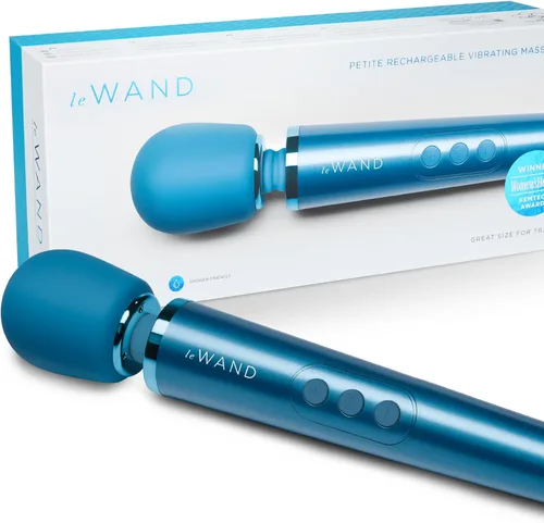 Le Wand - Masajeador personal pequeño para mujeres y hombres - Masajeador de varita vibratoria con 10 velocidades ruidosas y 6 patrones de vibración