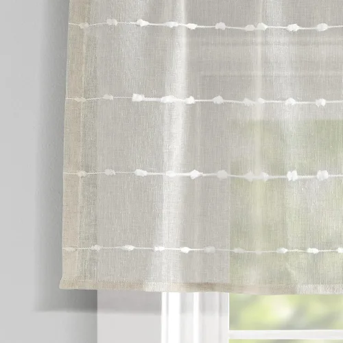 Vista 4 de Lush Decor Cenefa para Cortina de Ventana Transparente con Textura Estilo Granja, 52"A x 18"L, Beige