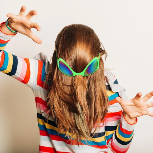 Vista 4 de Bencailor Paquete de 12 gafas de alienígena de Halloween con lentes divertidas para Halloween, accesorios de disfraz de alienígena