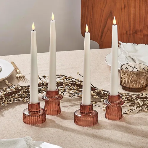Vista 5 de LampLust Velas cónicas sin llama, llama 3D realista con mecha, 9 pulgadas, paquete de 4, cera real blanca, vela LED parpadeante sin llama, control