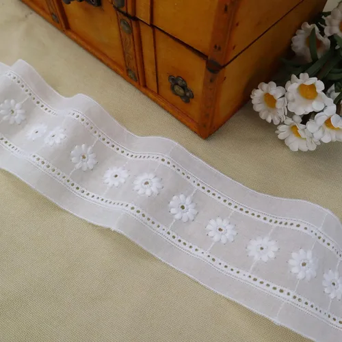 Eyelet Lace Trim White Cotton Lace Ribbon Edge Sewing for Craft, Dresses, Baby Clothes, Bag 4.8 Yards